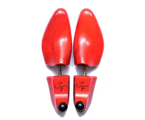 Lightweight Shoe Trees - Red