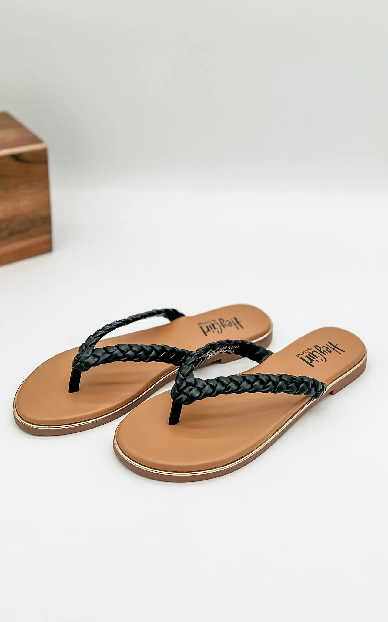 Pigtail Sandal in Black